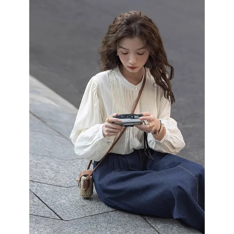 2025早秋新款小众设计感温柔蕾丝灯笼袖衬衣搭配牛仔半身裙两件套