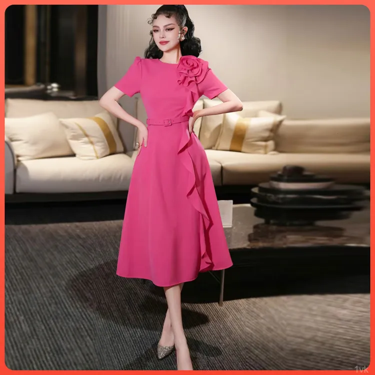 法式优雅立体2025年花轻奢女装高端名媛气质连衣裙夏季新款设计感