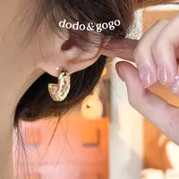 DODOGOGO 合金耳饰 金属菱纹格弧形耳钉气质时尚百搭高级感耳环女