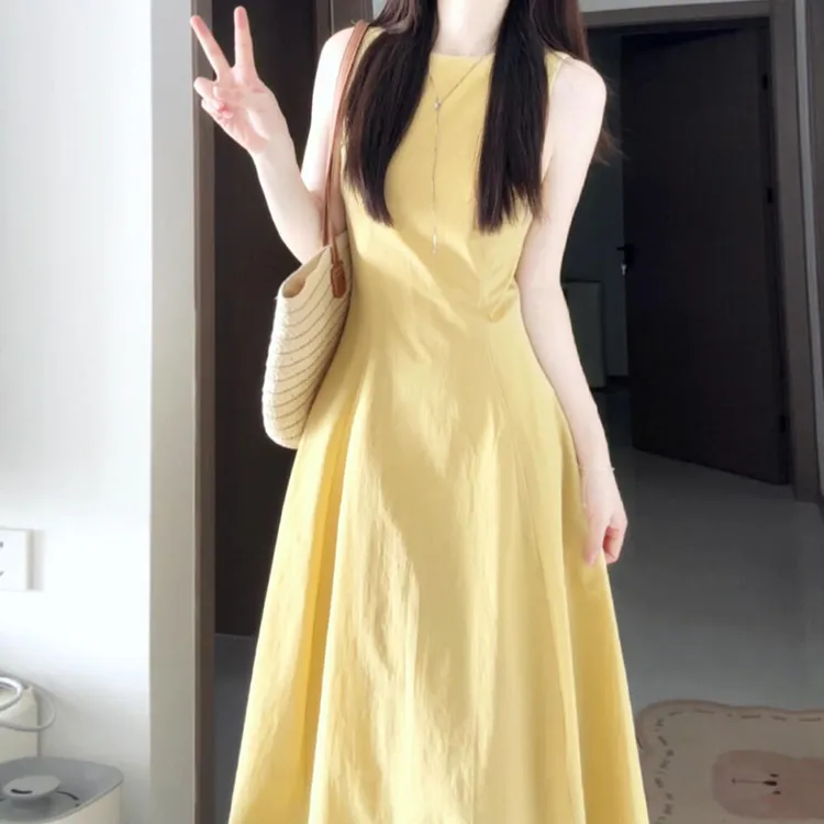 无袖背心吊带连衣裙子女夏季2025新款流行绝美海边度假风长裙2766