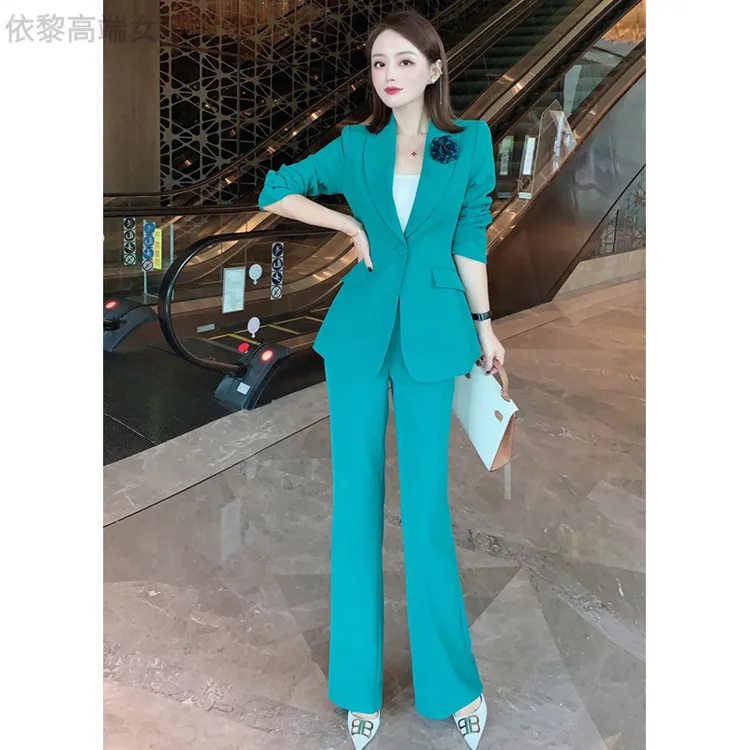 高级感春秋新款气质显瘦洋气减龄长袖西装套装女高腰喇叭裤两件套