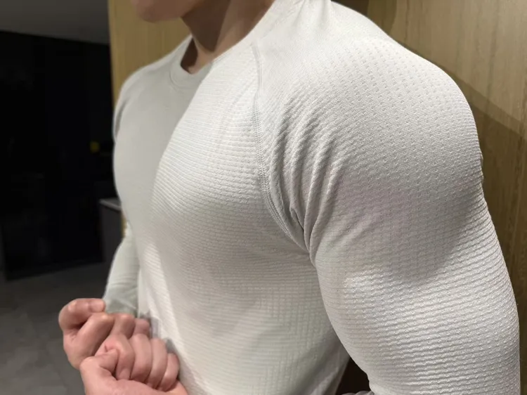 lu家肤感紧身格纹质感打底长袖