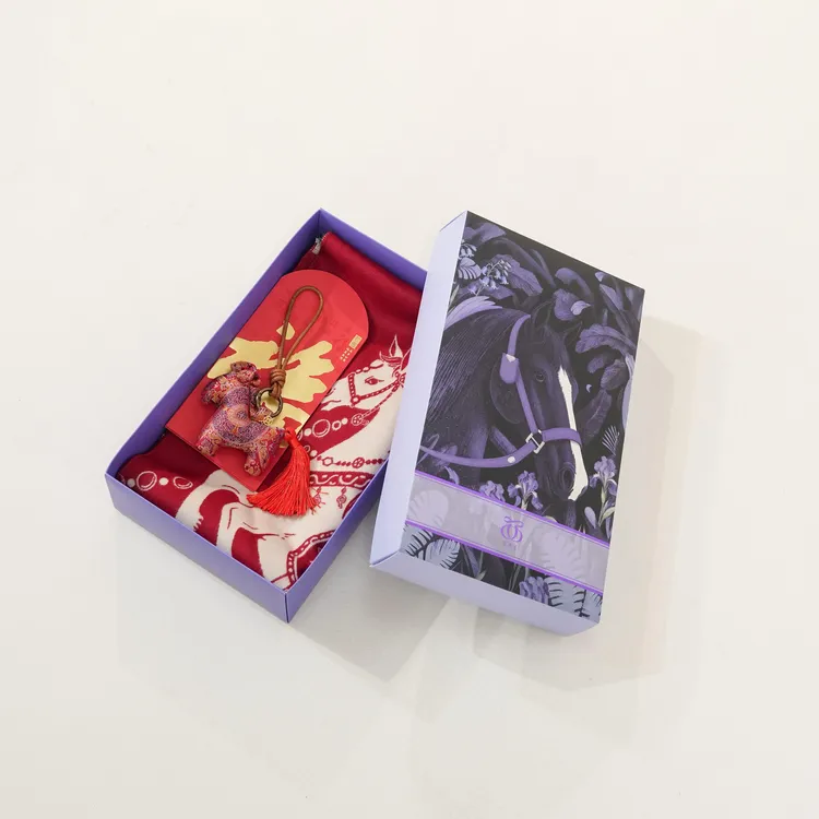 西子/新年本命年红色袜子送礼套装礼盒围巾/SJKX0023
