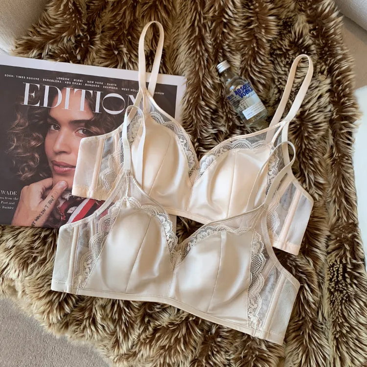 提未苏缎面蕾丝内衣女大胸显小桑蚕丝透气薄款软钢圈兔耳朵杯文胸