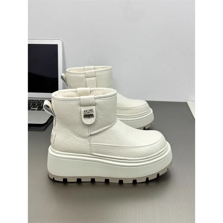 真皮防水防滑雪地靴女2025冬新款小个子6cm厚底时尚加绒保暖棉靴