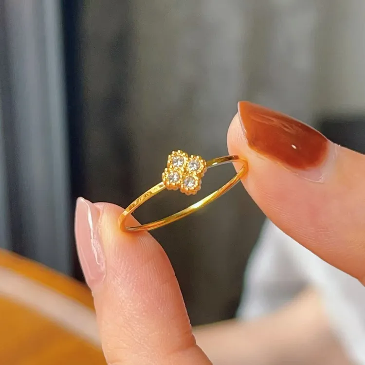 钛钢戒指 四叶草高级锆石戒指ins小众钻戒轻奢时尚精致简约食指