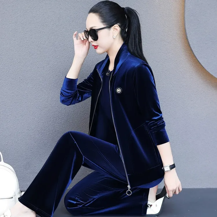 休闲运动套装妈妈2025新款时尚洋气太太卫衣金丝绒春秋三件套女