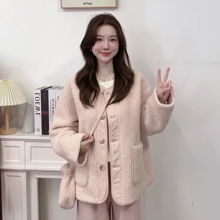 IEF/爱依服2025新款冬季太时尚高级毛温柔显瘦流感软毛绒短外套