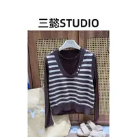 【三懿服饰】秋季设计感V领宽松马甲休闲百搭纯色打底两件套-1140