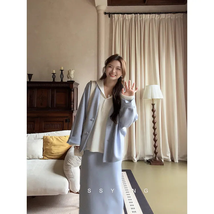 应小姐【海德公园】微胖大码初秋韩版显瘦气质款温柔上衣+半裙套装