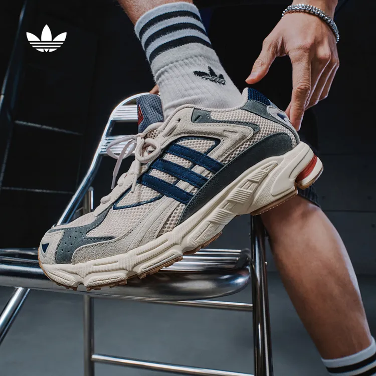 双旦礼遇阿迪达斯三叶草 闪回鞋RESPONSE CL网面老爹鞋男女IG6916