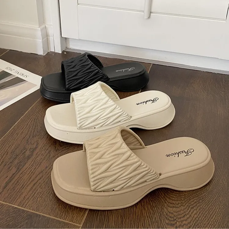 2025年新款超火女鞋厚底夏季外穿时尚百搭防滑一脚蹬凉拖鞋女