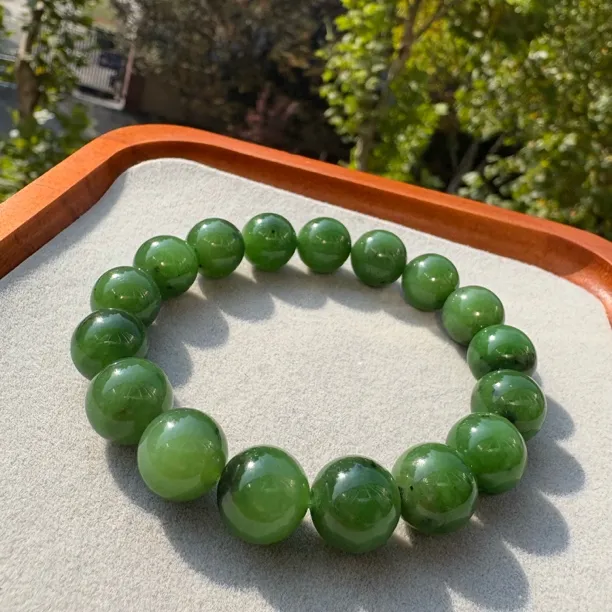 和田玉碧玉12mm手串俄罗斯碧玉七号坑辣绿阳绿色手链男女款式玉串