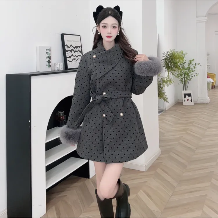 IEF/爱依服2025冬季新款高级感加厚保暖呢绒外套