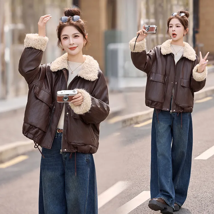 羊羔毛拼接PU皮羽绒服女2025冬季新款韩版时尚气质白鸭绒短款外套