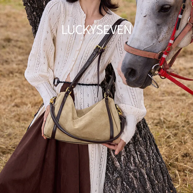 【乐其塞文/LuckySeven】远野系列秋冬复古巴恩风HOBO斜挎包77102