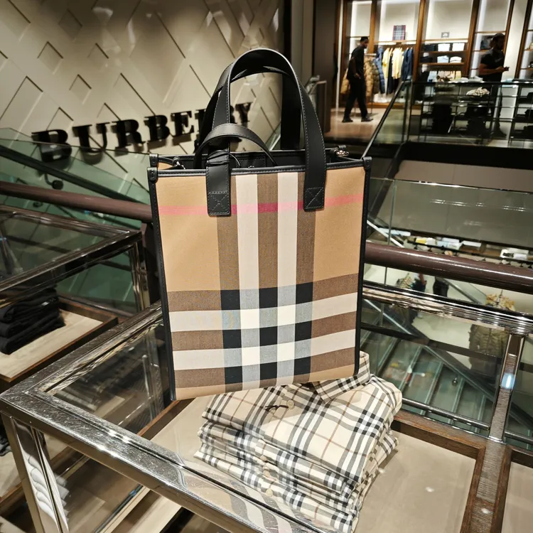 【巴黎直邮】Burberry博柏利 格纹 单肩手提包男女同款 80845521