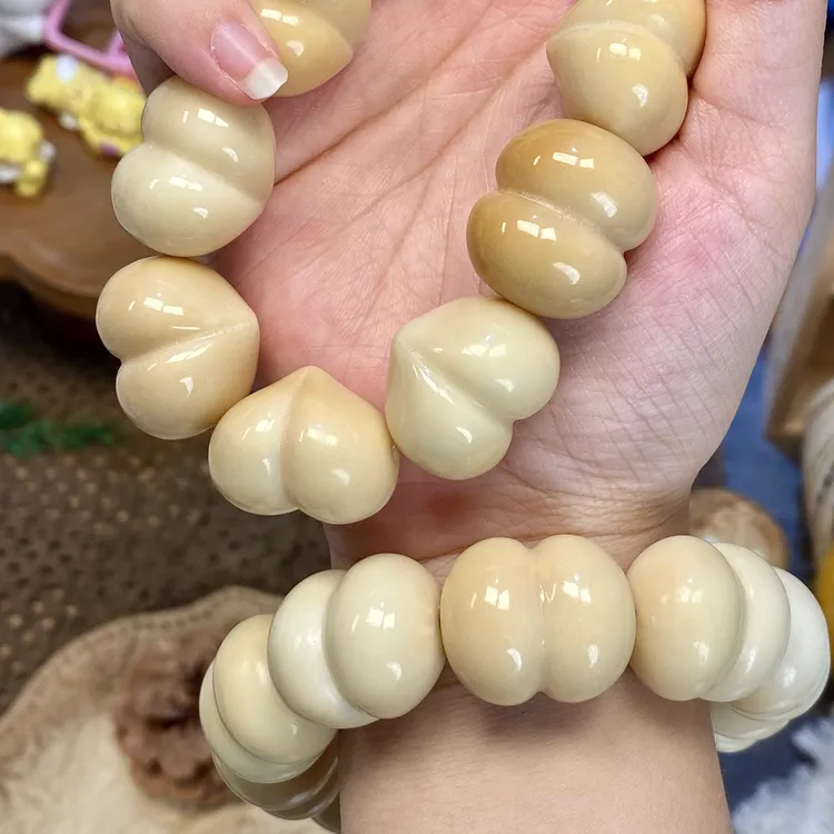 象牙果原果雕刻糖心色屁桃爱心手串文玩饰品