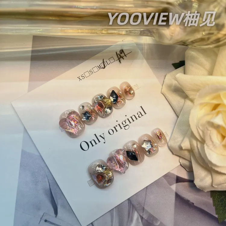 高级感穿戴甲纯手工穿戴甲美拉德春夏新款超爆闪显白百搭成品甲