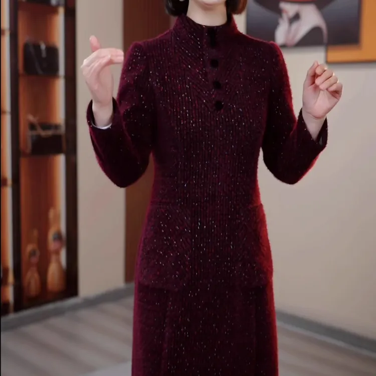 紫红条纹2024冬季加绒加厚修身女显瘦遮肉气质高雅大气时尚连衣裙