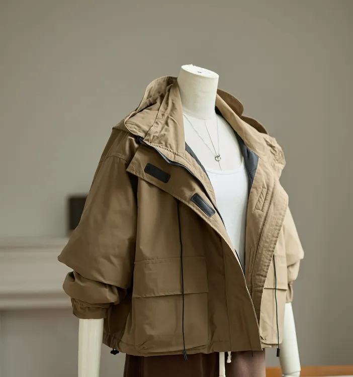 冬季连帽棉服短款外套女宽松休闲百搭显瘦保暖洋气减龄大口袋棉衣