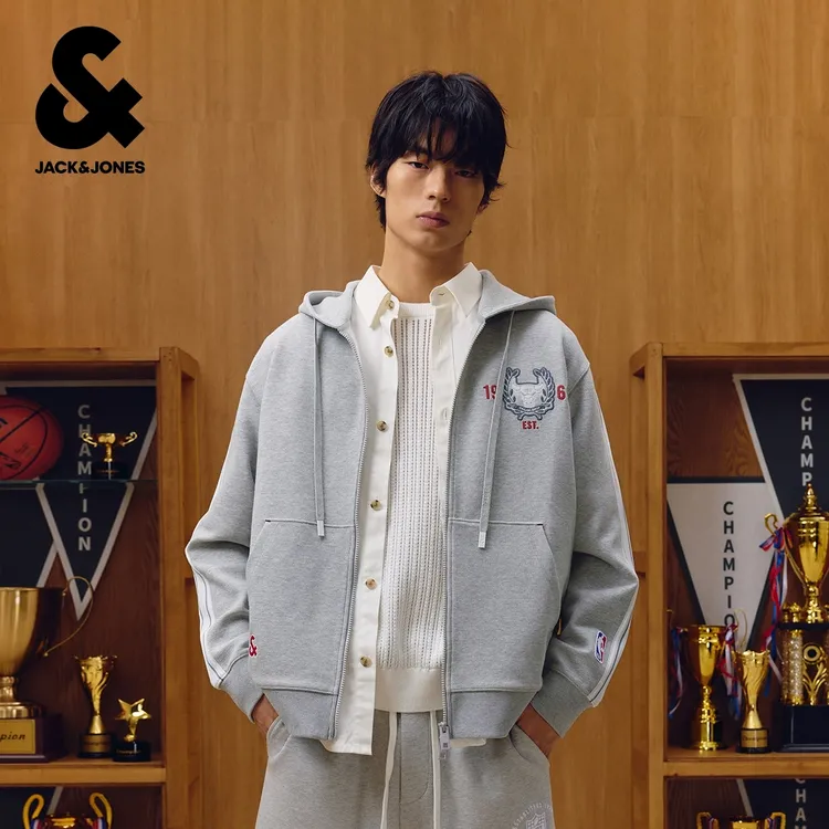 杰克琼斯NBA联名男装卫衣秋季新款刺绣胶印连帽开衫宽松运动服