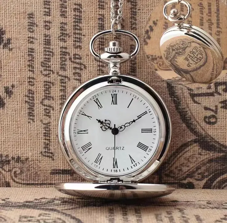 1号创意链接中古钟，表时尚，