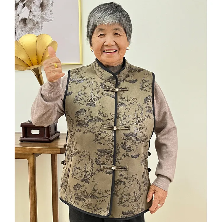 奶奶冬装气质马甲加绒保暖上衣2025新款冬季中老年妈妈国风厚衣服