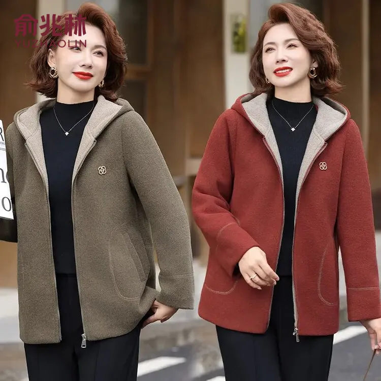 俞兆林秋妈妈加厚大码毛呢中老年女装加绒中老年呢子夹克连帽秋装