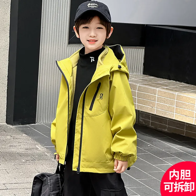 男童外套2025新款今年流行爆款儿童冲锋衣三合一防风防水帅气时髦