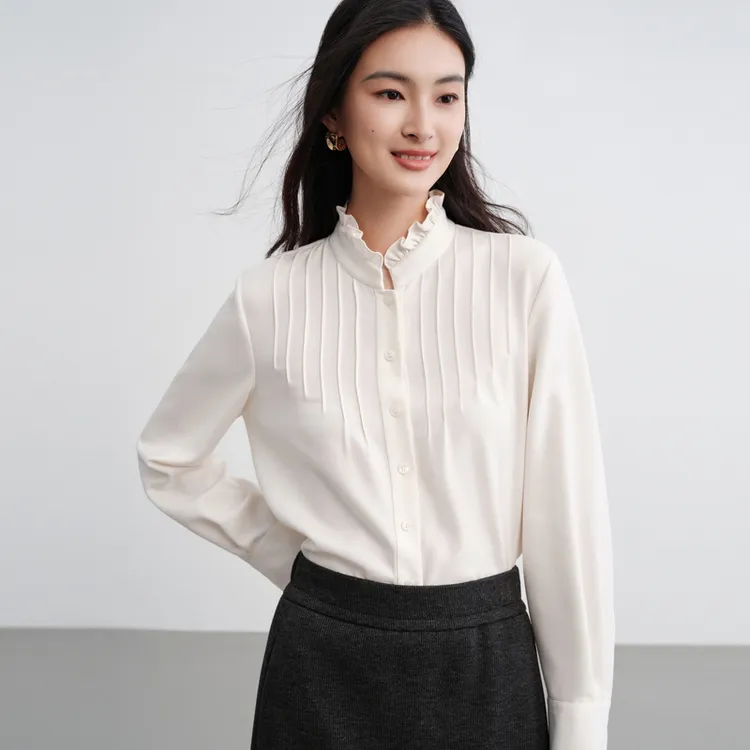 EP雅莹2025早秋新款 丝羊毛温柔法式立领捏褶白色衬衫上衣2215A