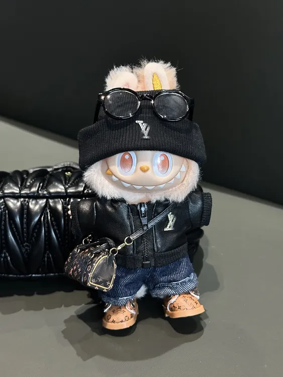 【仅衣服】玩偶娃娃娃衣17cm一代二代三代搪胶公仔衣服两件套着替