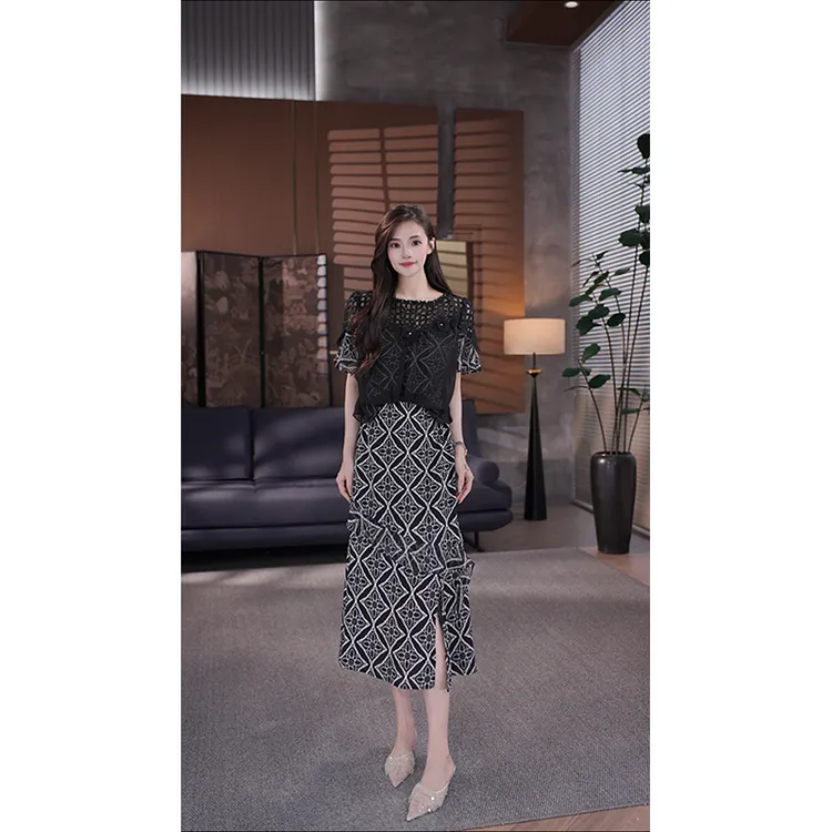旷宁宁·克拉恋人·夏装漂亮假两件花朵高级感女装连衣裙-128126