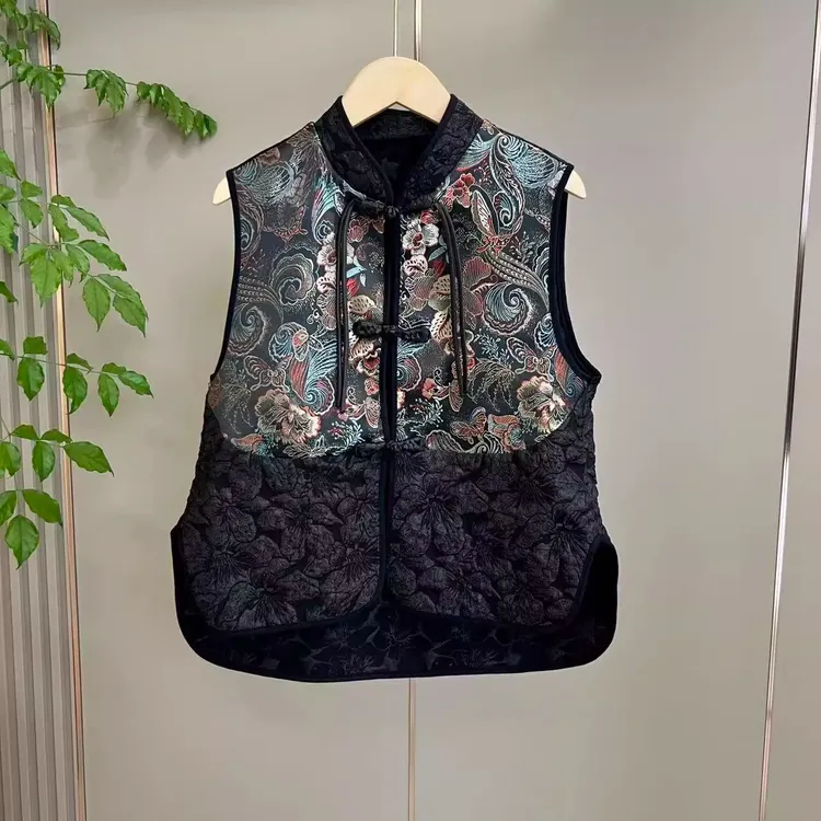 高档气质复古时尚盘扣马甲洋气宽松显瘦提花刺绣马夹坎肩短袖上衣