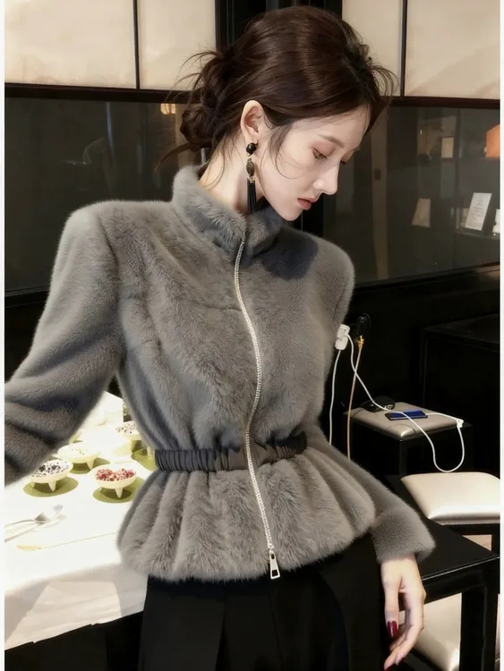 SS5392灰色毛绒外套女秋秋冬独特超好看时髦洋气小香风收腰上衣