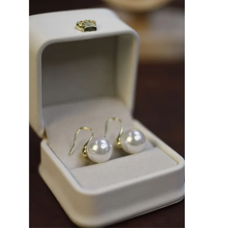 合金仿珍珠耳饰 MONNJI梦吉贝珠暖白经典高跟鞋款耳夹时尚