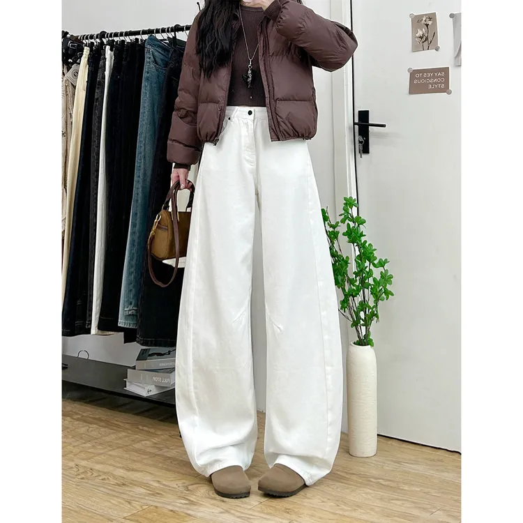 白色弯刀牛仔裤女秋冬2025爆款高腰梨形显瘦宽松垂感阔腿拖地长裤