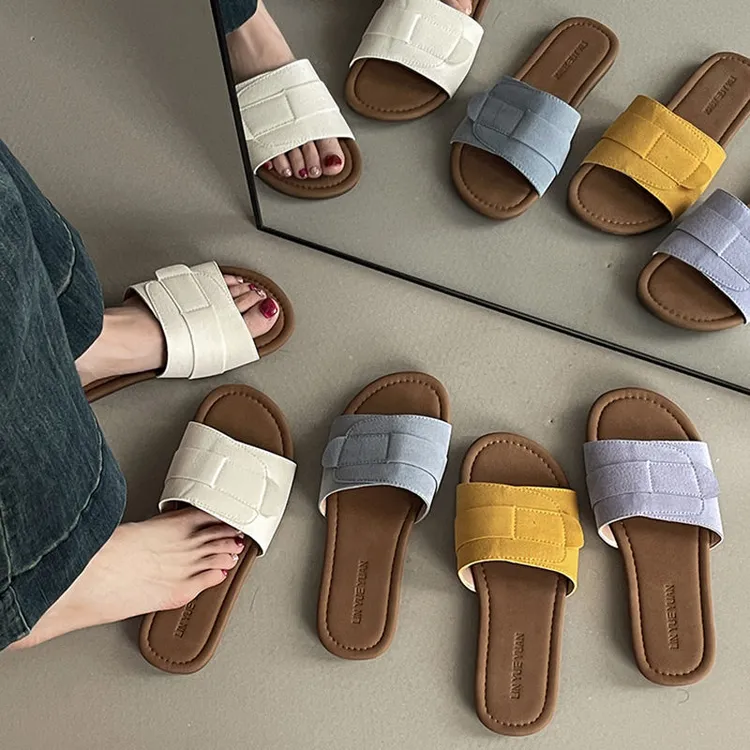 时尚简约软底一字拖鞋女夏季外穿2025新款夏季百搭森系沙滩凉拖鞋