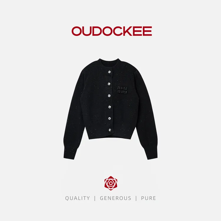 OUDOCKEE 鸥鸥【绵羊毛】纽扣钉钻圆领针织开衫短外套 MACX707T