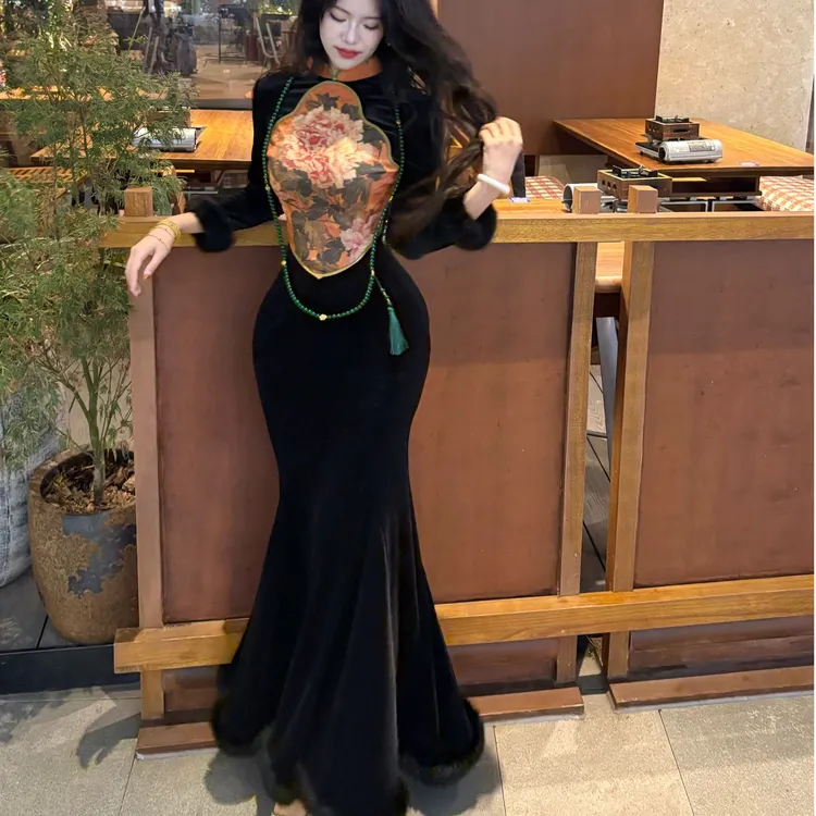 LHMknk1画报夫人原创自制中式定位花拼接丝绒鱼尾裙大裙摆 九尾狐