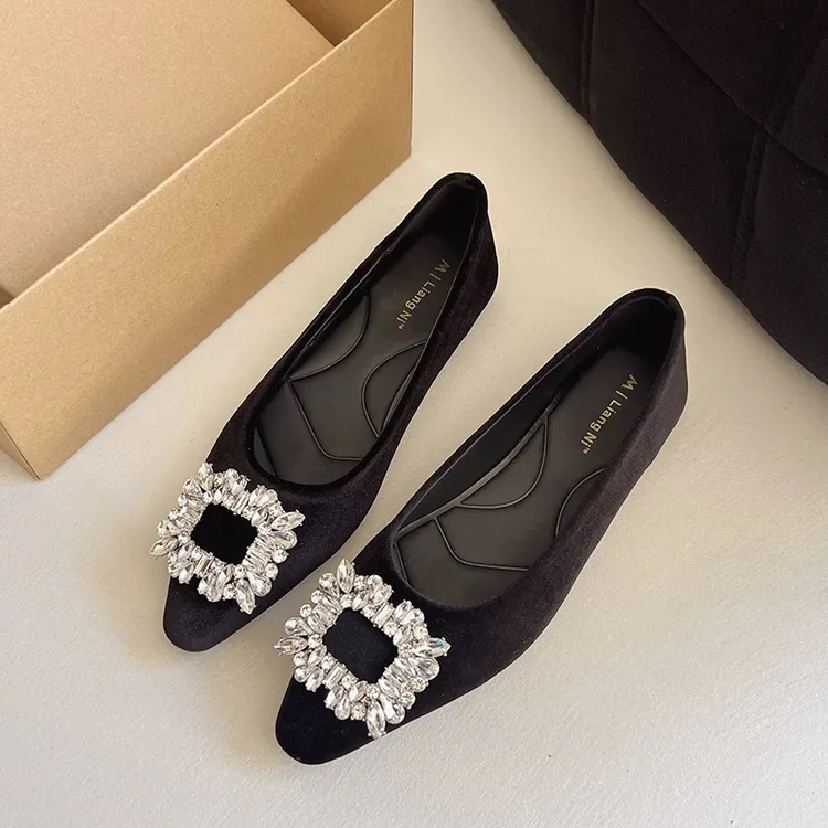 法式水钻方扣绒面浅口单鞋女2025春秋新款一脚蹬配裙子晚晚风瓢鞋