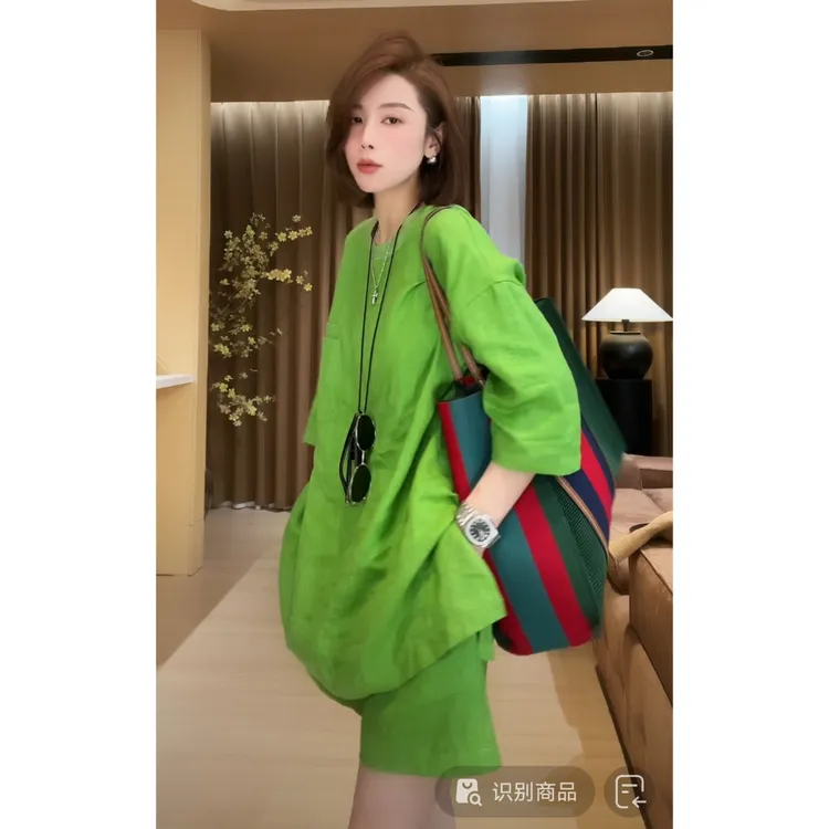 2025年初夏款小众设计极简纯色短袖短裤时尚套装女宽松轻薄两件套