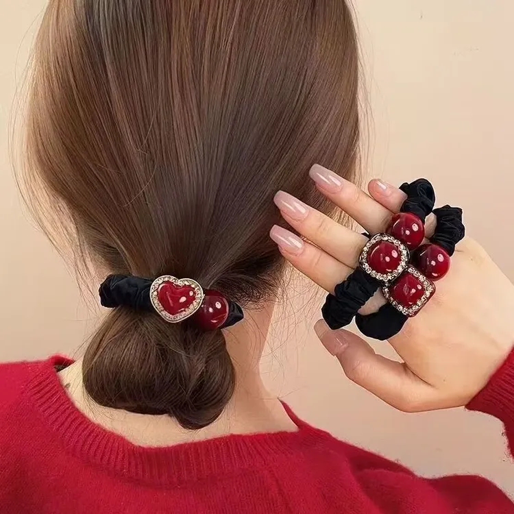 高颜值新款红珍珠扎头发头绳洋气大肠丸子头小肠皮筋发圈发绳头饰