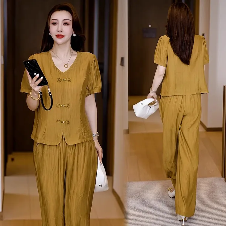 冰丝时尚套装女2025夏季新款洋气质V领短袖盘扣上衣阔腿裤两件套