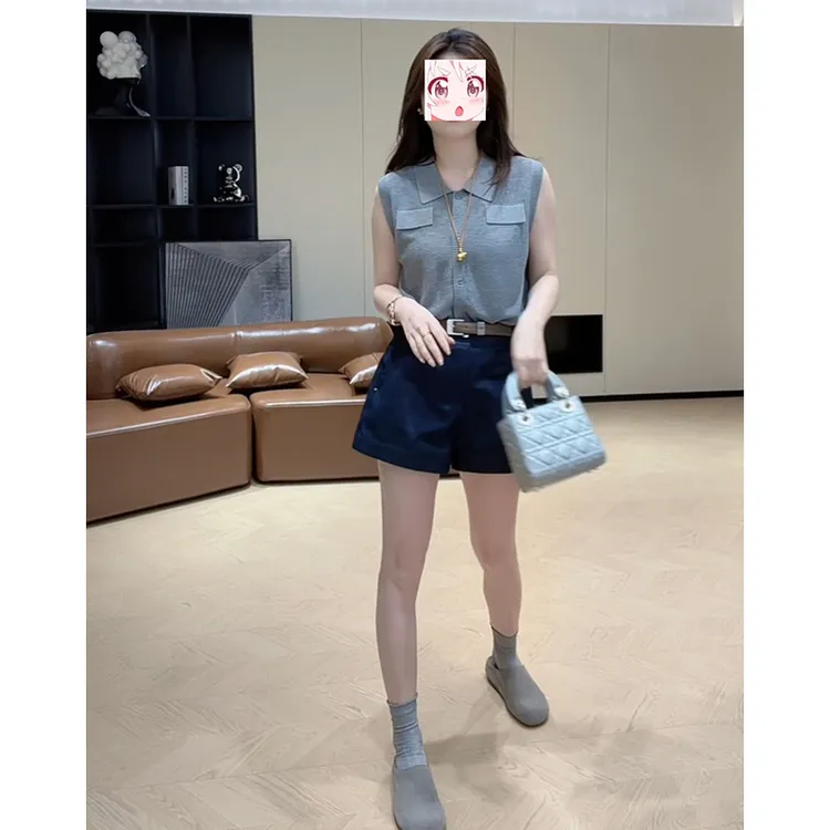 夏季小个子穿搭一整套2025新款设计感翻领无袖针织衫短裤两件套装