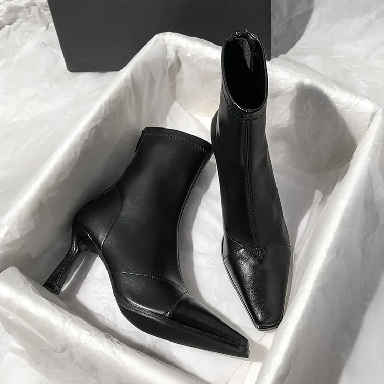 短靴百搭黑色尖头网红靴子细跟瘦瘦靴瘦瘦靴平底高跟方头秋冬中跟