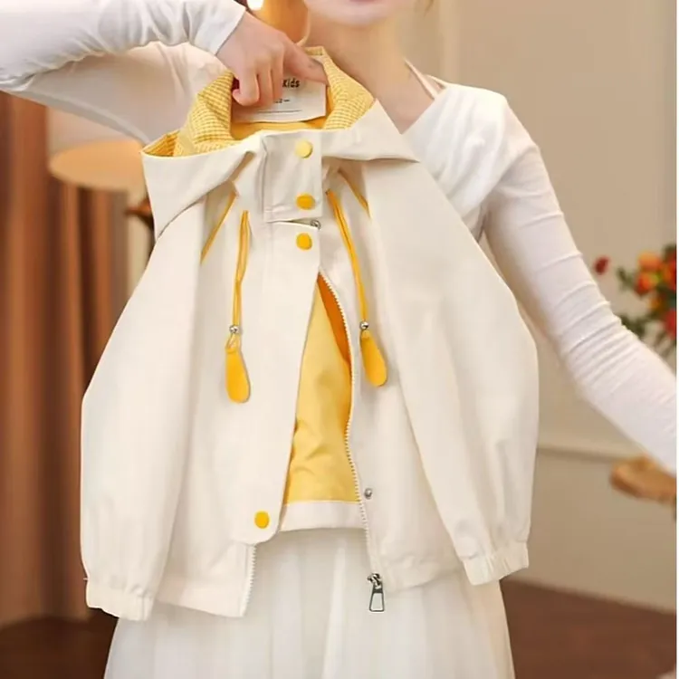 女童秋装外套2025新款儿童时髦洋气网红超好看衣服女孩秋季冲锋衣