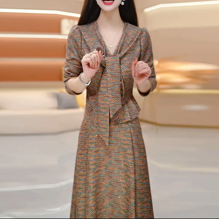 轻奢条纹端庄大气时尚女装套装2025秋季新款简约百搭半身裙两件套
