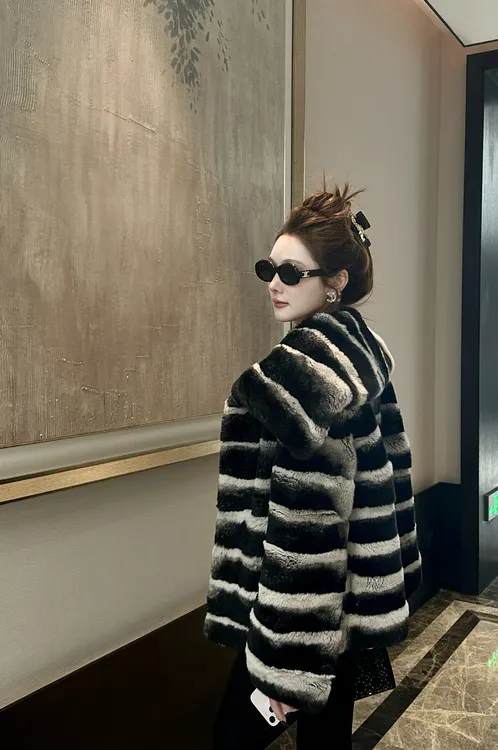 『ZR女装专属』（天使之翼）龙猫兔毛皮草