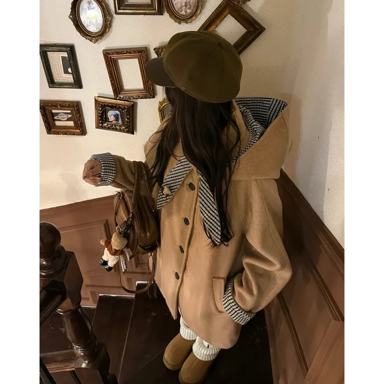 韩版复古慵懒风格纹撞色连帽外套女秋季新款卡其色宽松百搭大衣潮